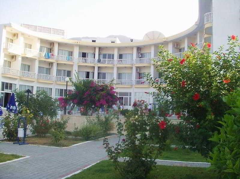 Sempati Hotel Lapithos  Ngoại thất bức ảnh