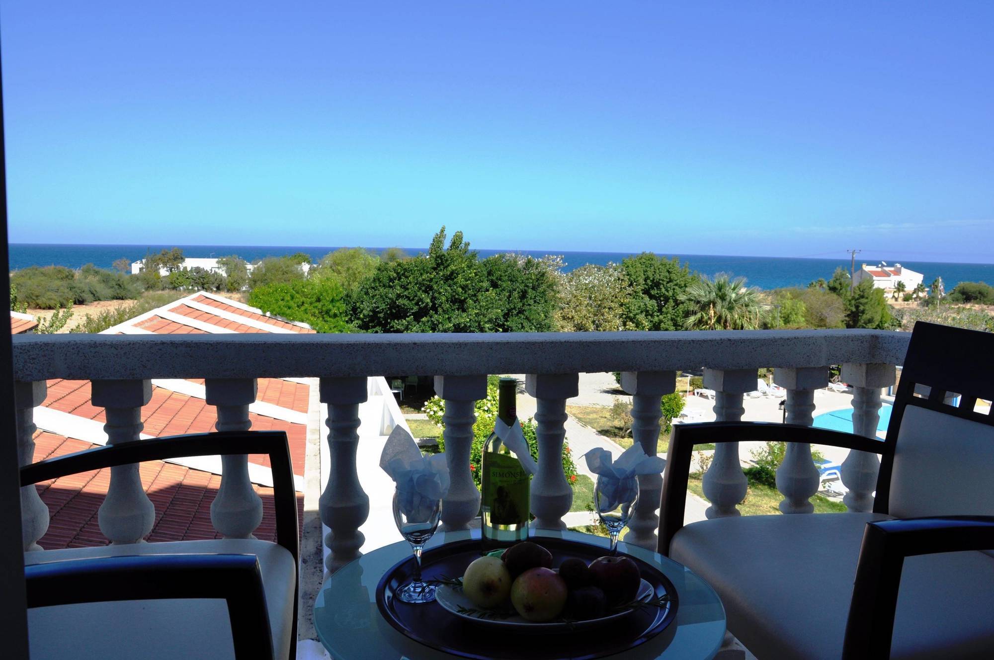 Sempati Hotel Lapithos  Ngoại thất bức ảnh