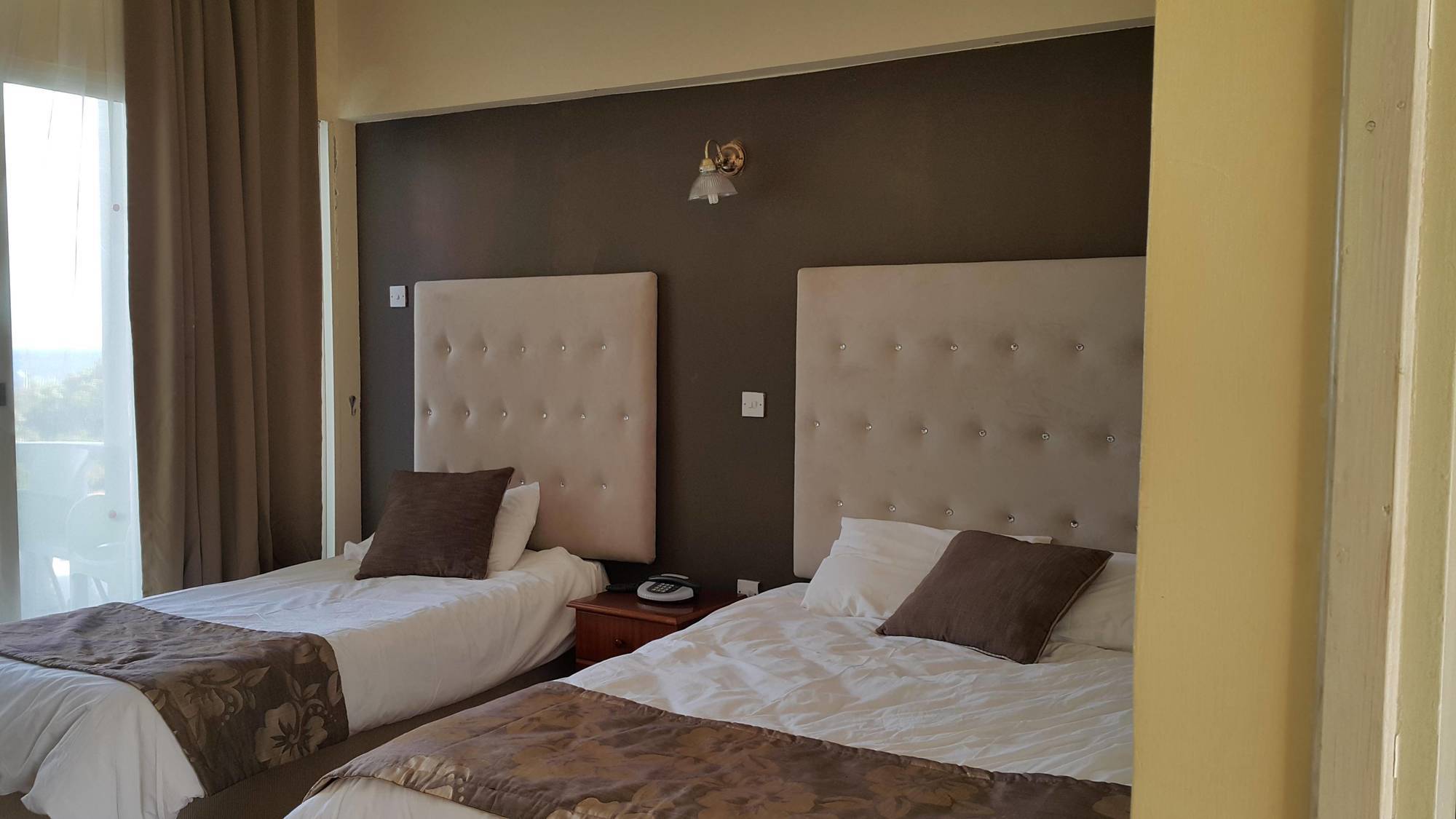 Sempati Hotel Lapithos  Ngoại thất bức ảnh