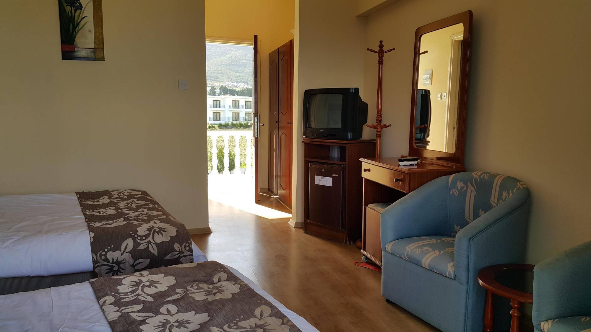 Sempati Hotel Lapithos  Ngoại thất bức ảnh